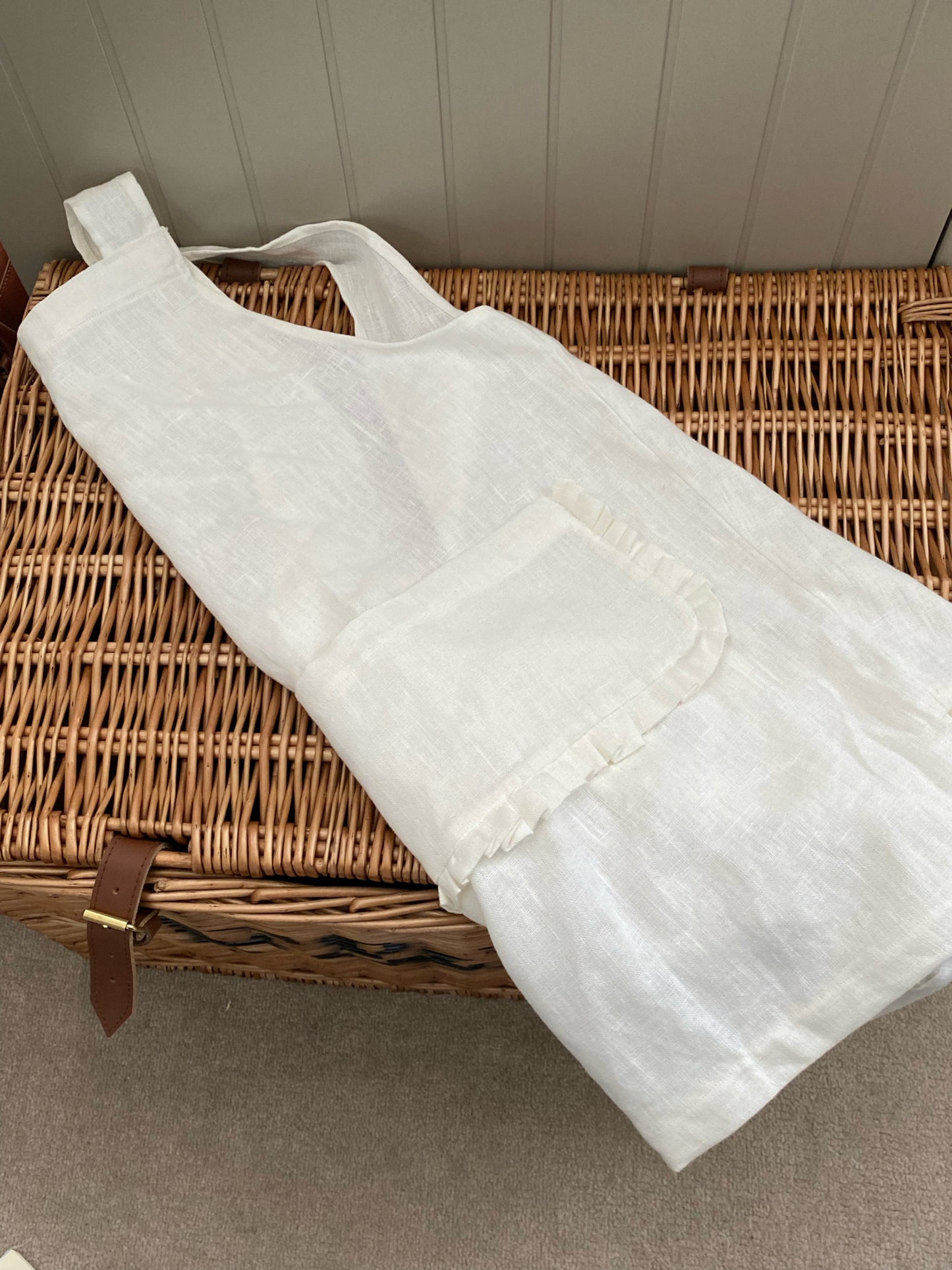 Brea Children’s Linen Apron