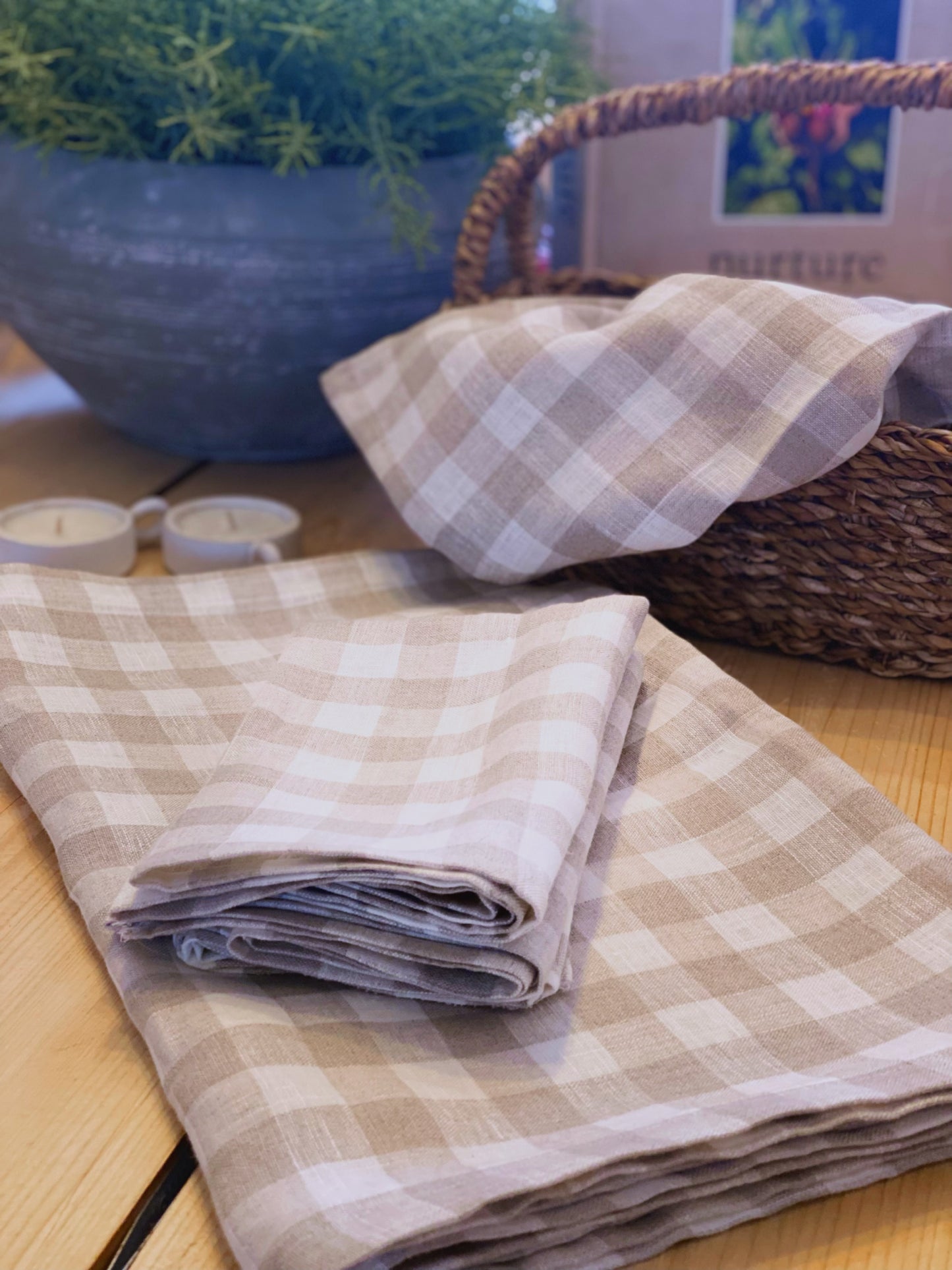 Bodella Table Runner