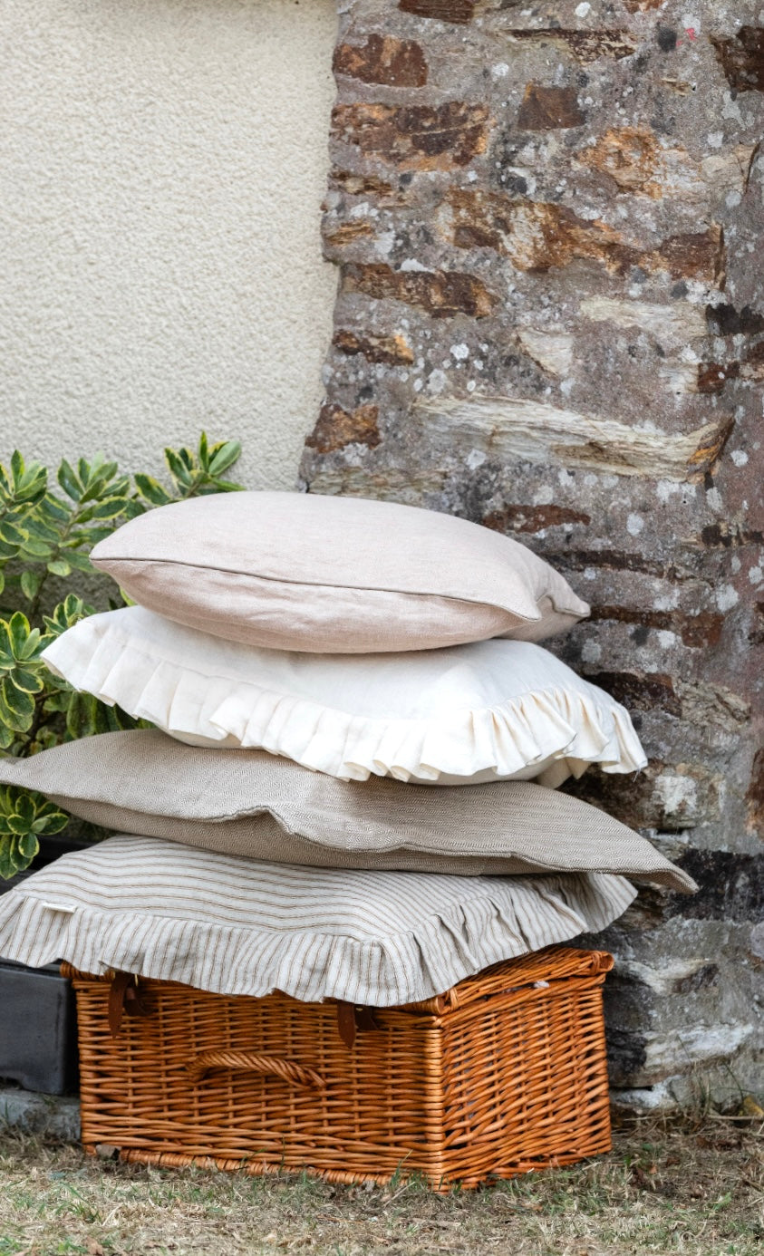 Bisland Cushion
