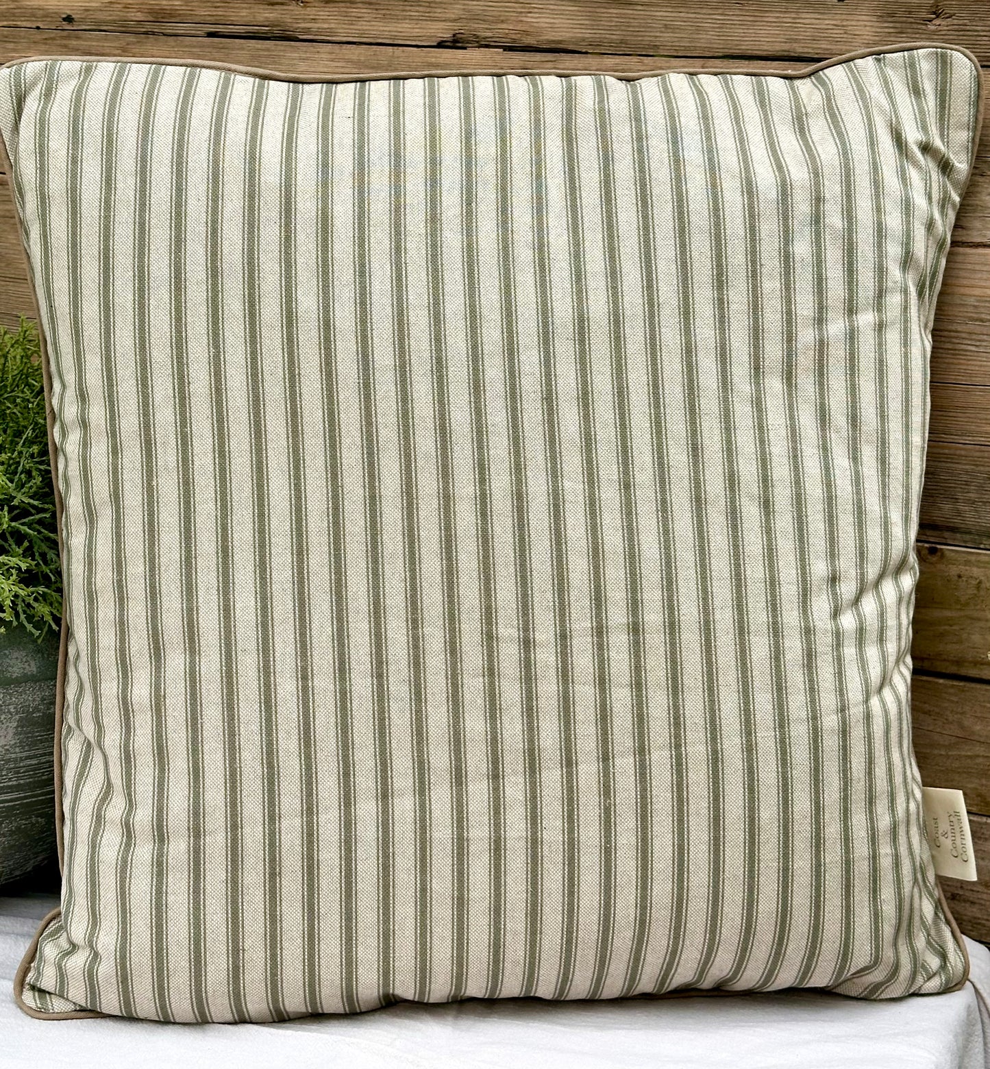 Mawnan Cushion