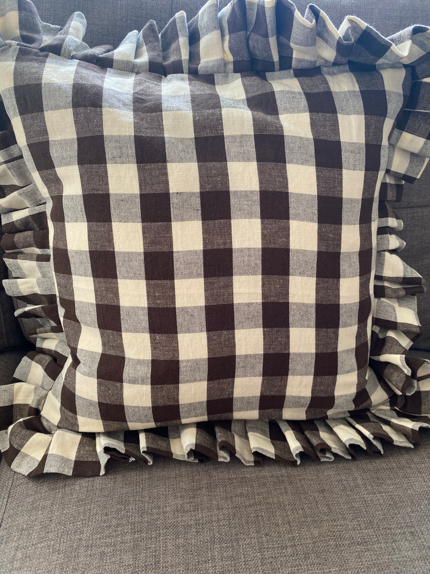 Davidstow cushion - Chocolate