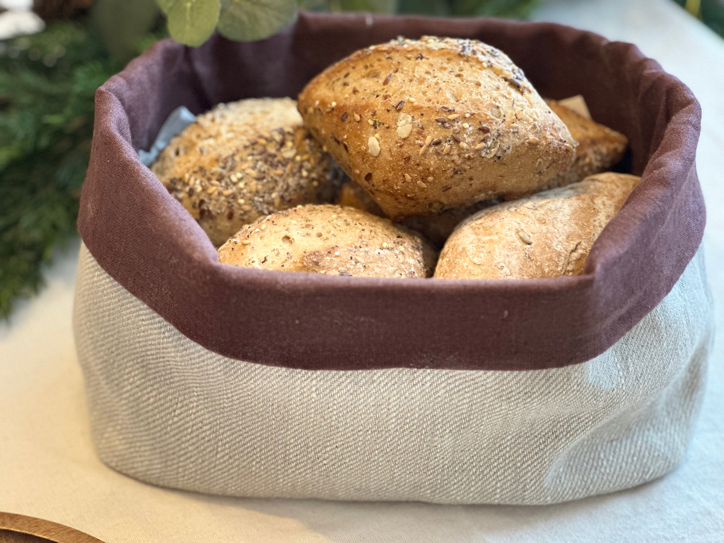 Mithian bread basket