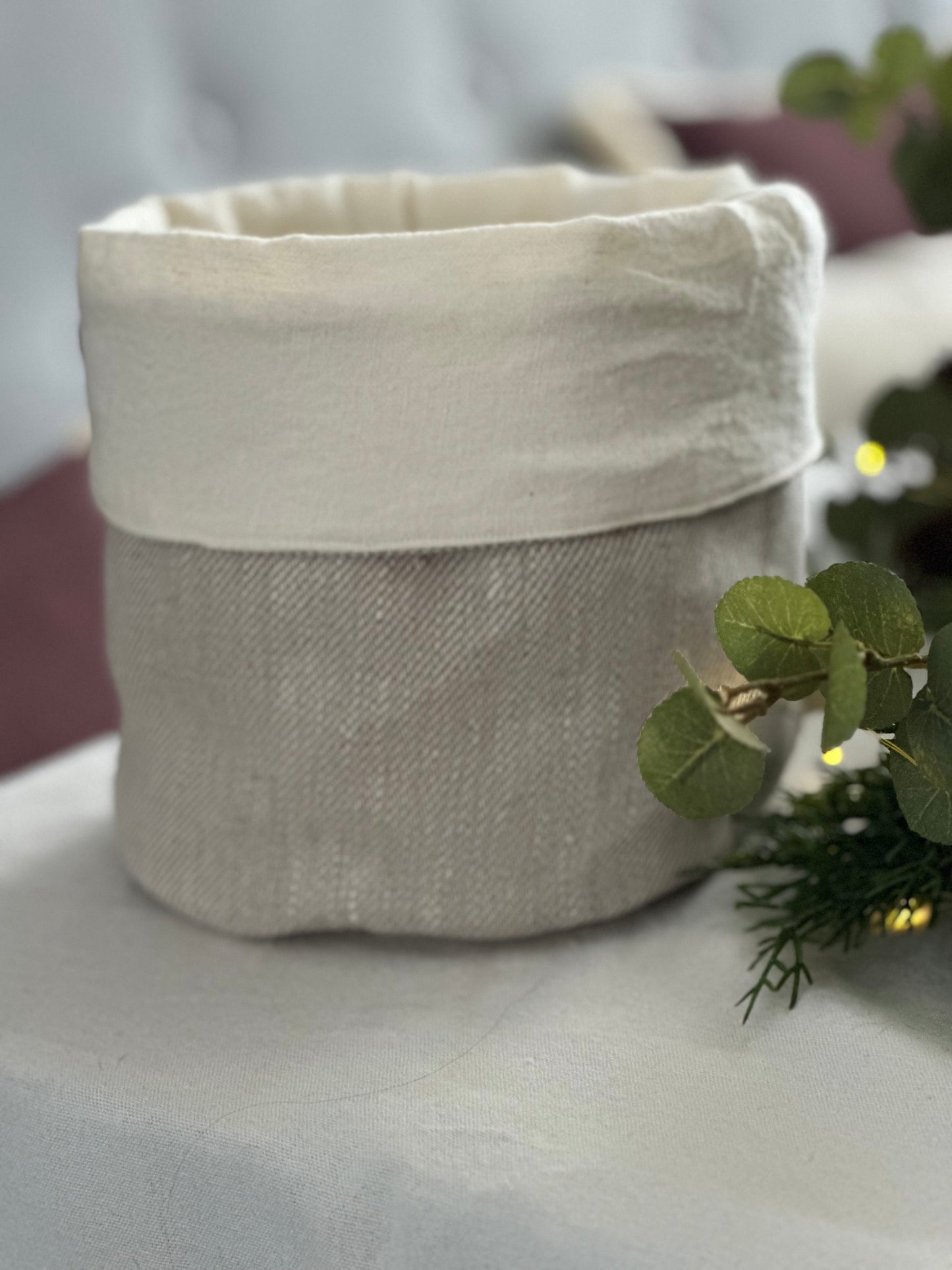 Winnow round linen basket