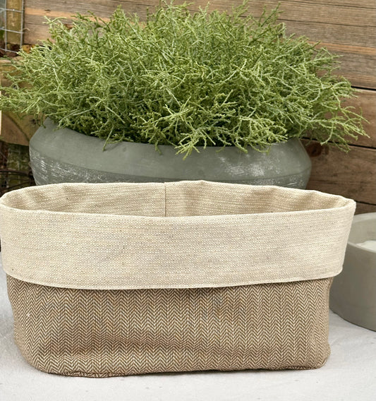 Breage bread basket